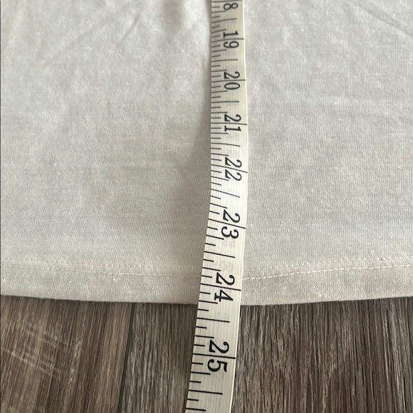 Victoria Sport White Tank Top - Picture 6 of 7